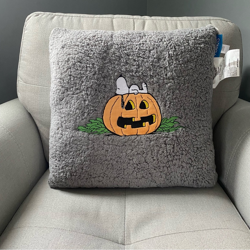 Halloween Snoopy Pillow